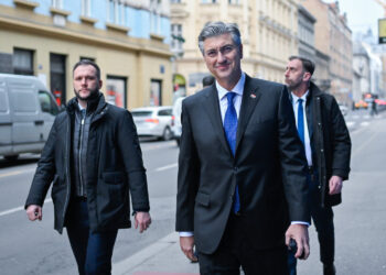 Plenković pronašao lukav način da izigra Milanovića: Može ga samo u nevjerici gledati sa strane