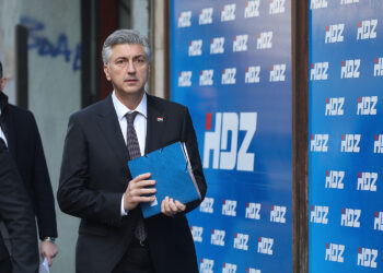 Plenković uporno ignorira vrlo opasno stanje i najveći problem s kojim se do sada susreo