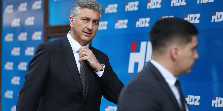 Plenkovića zapravo drže u šaci? Ovo je tema o kojoj se nitko u HDZ-u ne usudi govoriti