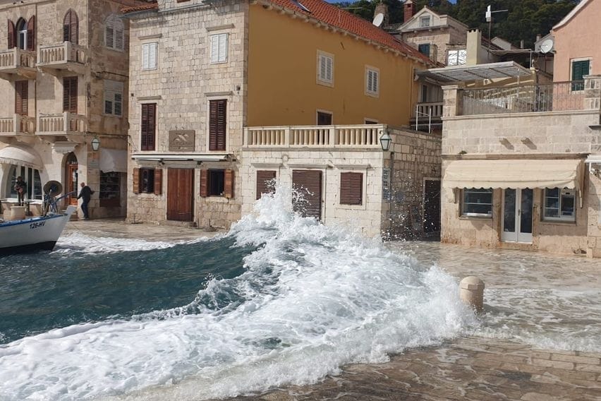 U Crnoj Gori izmjerene najviše razine mora od početka mjerenja!