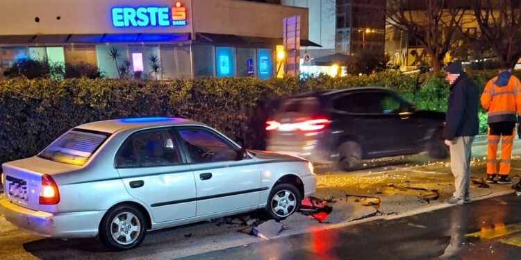 Poljička pod vodom. Pukla vodovodna cijev, pogledajte kako sve izgleda