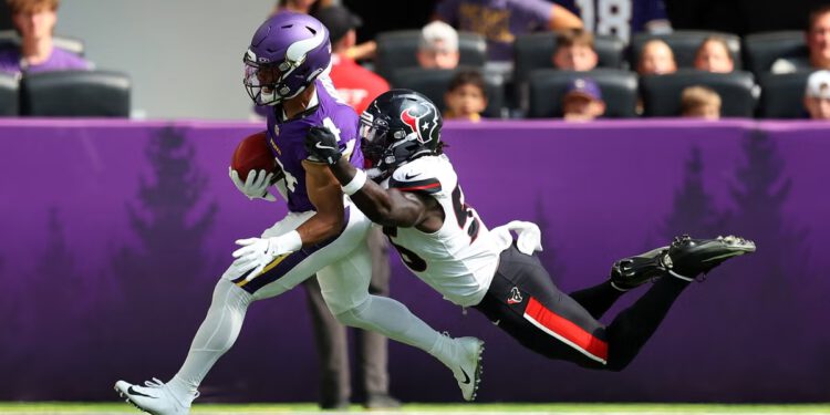 Primač Minnesota Vikingsa Rondale Moore preminuo je od ‘navodne rane od vatrenog oružja’, kaže policija