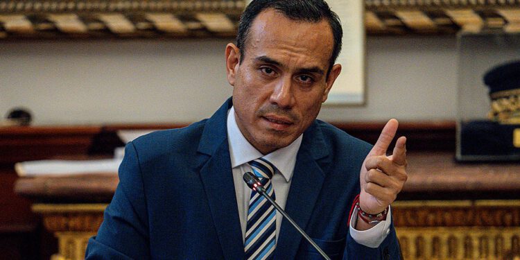 Privremeni predsjednik Perua José Jerí smijenjen zbog optužbi za korupciju