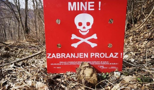 Pronađen sumnjivi eksplozivni predmet u Vukovarskoj ulici