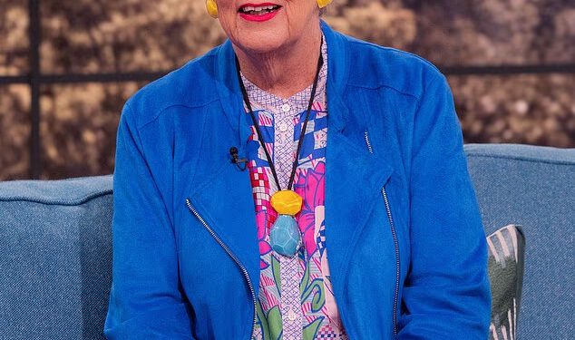 Prue Leith, 86, otkriva da ‘nije izgubila niti jednu funtu’ od uboda za mršavljenje nakon što je suprug John Playfair bacio tri kamena na Mounjaro: ‘To je bacanje novca!’