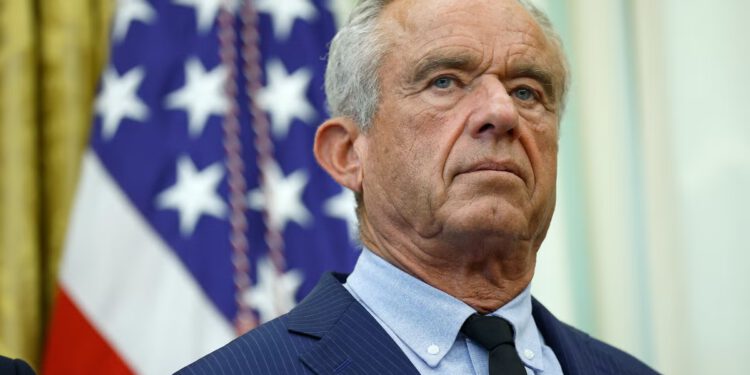 RFK Jr neutemeljeno tvrdi da keto dijeta može ‘izliječiti’ shizofreniju