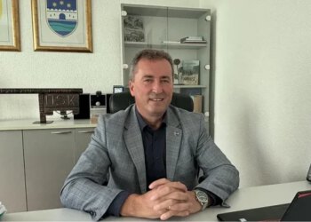 Ravnatelj Službe za zapošljavanje u BiH zaposlio političara pa odgađao početak njegova rada