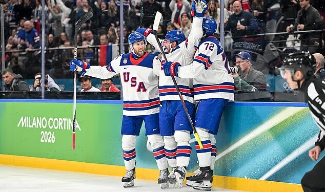 Reprezentacija SAD-a napravila je veliki obračun za zlatnu medalju protiv Kanade pobjedom od 6-2 nad Slovačkom u olimpijskom polufinalu