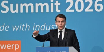Ruski prekid isporuke energije ključan je za ekonomske probleme EU – Macron – RT Business News