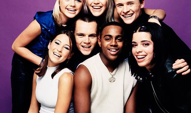 S Club se sprema ponovno okupiti za veliki nastup na londonskom stadionu dvije godine nakon njihove 25. obljetničke turneje