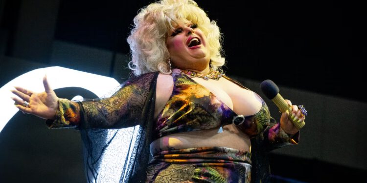 Smrt Maxi Shielda: Australska drag queen i RuPaulova Drag Race zvijezda umrla je u dobi od 51 godine