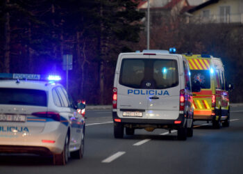 Šok u Bjelovaru: Umrla tromjesečna beba, drugo dijete izdvojeno iz doma, otac prijetio oružjem