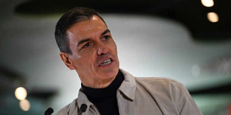 Španjolska najavljuje veliku akciju slamanja društvenih medija — RT World News