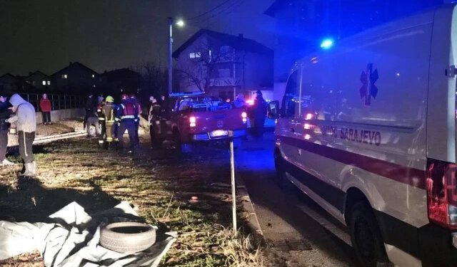 Spašena žena koja je upala u rijeku Dobrinju