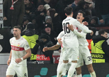 Sportske novosti – Evo kako je tekla luda Dinamova večer puna strepnje! Kovačević mora slati zahvale, dva kluba spasila su Modre