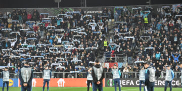 Sportske novosti – Fešta na Korzu trajala je od jutra, stigla poznata lica, ali na Rujevici je ostao jedan mali žal