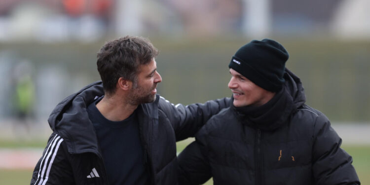 Sportske novosti – Hajduk potonuo u muk, Garciji se trese klupa dok računi rastu