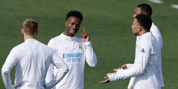 Sportske novosti – Kaos u Madridu, legenda žestoka, ‘stradao’ i Mbappe: ‘Priča o vrijednostima, a živi s transvestitom’