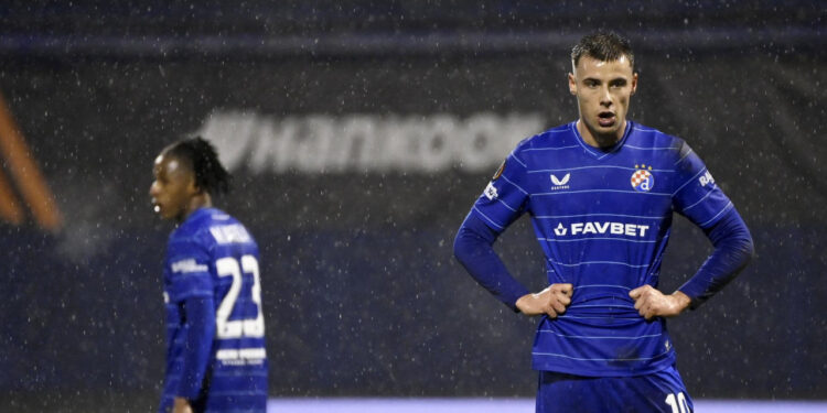 Sportske novosti – Ono što je vidljivo kod Rijeke, kod Dinama nije. Jasno je zašto Modri djeluju inferiorno