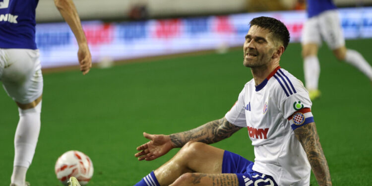 Sportske novosti – Rebić i Livaja potpuno su podbacili, a ovaj igrač mora biti uzor svima. Garcia prvi put odustao od svoje ideje