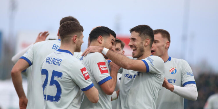 Sportske novosti – VIDEO: Dinamo furiozno kroz Varaždin! Tri gola Modrih u 6 minuta, Vidović dizao publiku na noge