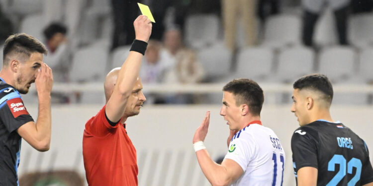 Sportske novosti – VIDEO: Je li Hajduk oštećen u derbiju protiv Rijeke? Šego pao, sudac mu pokazao žuti za simuliranje