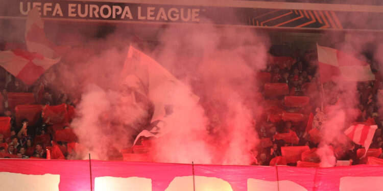 Sportske novosti – VIDEO Kaos nakon pobjede Zvezde! Baklje letjele prema igračima, traži se ostavka: ‘Sramota…’