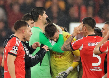 Sportske novosti – VIDEO: Ludnica u Portugalu! Vratar Benfice zakucao Realu za prolaz u nadoknadi, zabio i Oršić, Sučić doveo Kovača u probleme