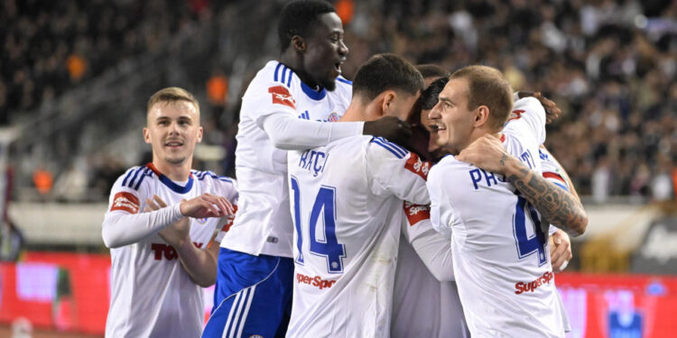 Sportske novosti – VIDEO Trenutak koji je sve zbunio! Livaja slavi gol, a na drugoj strani Bel vadi crveni karton