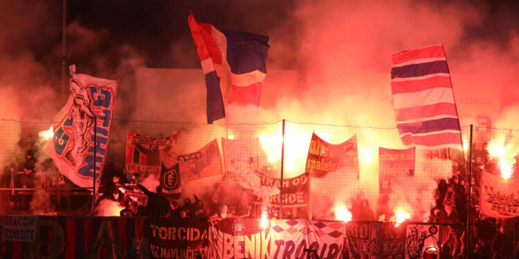 Sportske novosti – Varaždin i Hajduk 1:1 — Rebić i Tavares strijelci