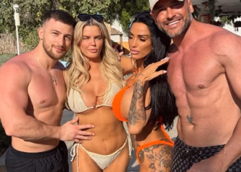 Suprug Katie Price Lee Andrews ‘UDARIO je dečka Kerry Katona u bijesnoj svađi u Dubaiju’ prije nego što su odletjeli kući nakon samo 14 sati – ostavivši prijateljstvo ‘napetim’