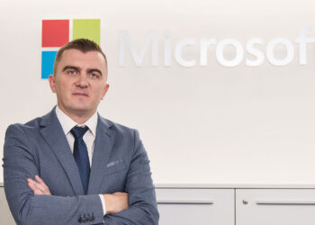 Svaki treći radnik bez znanja šefova koristi ‘lošu’ umjetnu inteligenciju