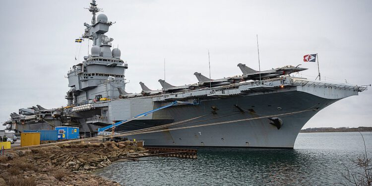 Švedske snage zaglavile su sumnjivi ruski dron u blizini francuskog nosača zrakoplova