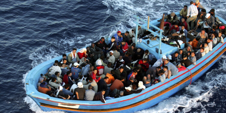 Talijanski Meloni gura pomorske blokade kako bi zaustavio brodove s migrantima — RT World News