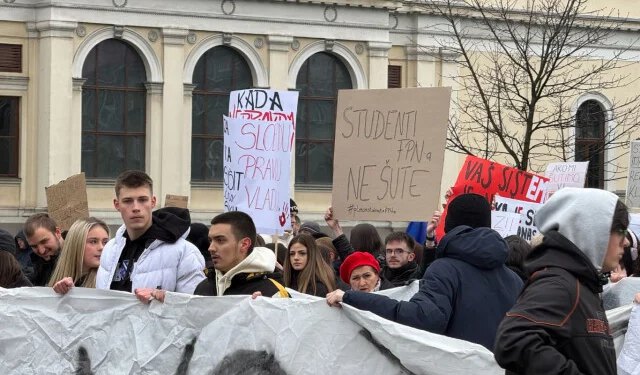 Tisuće ljudi na novom prosvjedu u Sarajevu