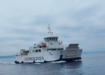 Trajekt Ston udario u remorker: Jadrolinija govori o kvaru, očevici imaju drugu verziju