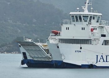 Trajekt udario u remorker pri uplovu u Ploče, oglasila se Jadrolinija
