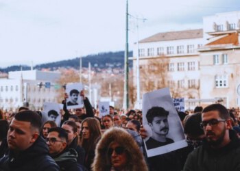 Tramvajska nesreća u Sarajevu: Vozač tvrdi da su zakazale kočnice, Tužiteljstvo tvrdi da je uzrok nesreće ljudski faktor