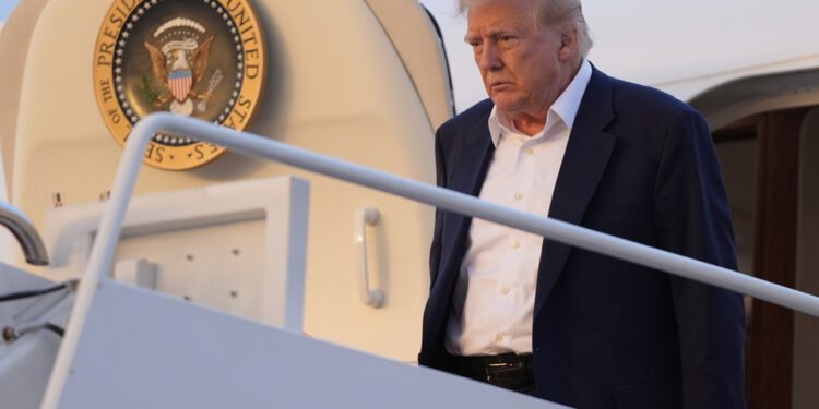 Trump ima novu metu: ‘U velikim su problemima’