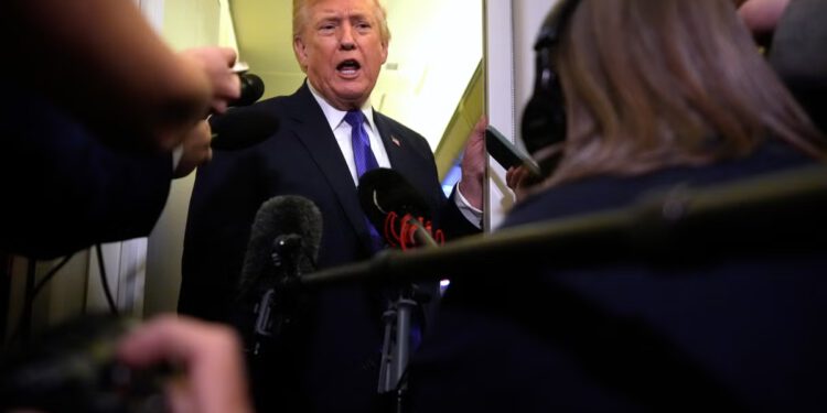 Trump je osudio ‘jako loš stav’ novinarke nakon što je postavila pitanje o odvajanju baze MAGA od njegove imigracijske agende