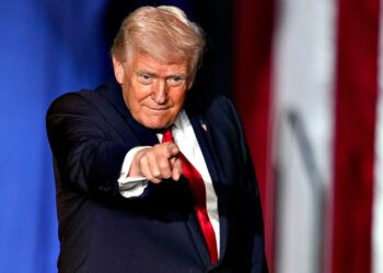 Trump naziva suca Bretta Kavanaugha svojim ‘novim herojem’ nakon odluke o carinama