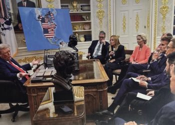 Trump pokazuje globalne mišiće nakon poluvremena Bad Bunnyja u jednoj Americi s kartom širenja SAD-a