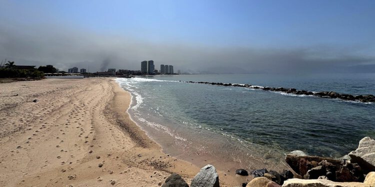 Turisti iz Puerto Vallarte upozoreni da ostanu u odmaralištu usred ‘sukoba’ u Meksiku