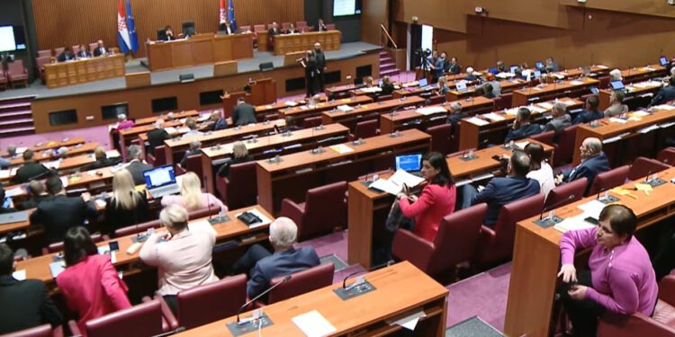 U Saboru nastalo komešanje, dogodilo se nešto jako neobično: ‘Tko će preuzeti?’