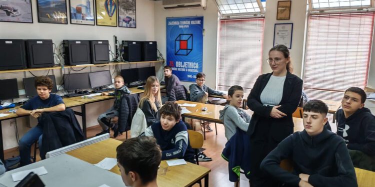 U Splitu održana školska razina Natjecanja mladih tehničara, sudjelovalo 13 učenika