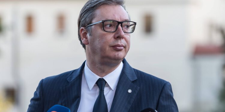 Uhićena dvojica veterana u Srbiji zbog navodnog planiranja atentata na Vučića