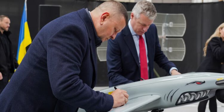 Ukrajina otvara prvu tvornicu za proizvodnju dronova u Velikoj Britaniji