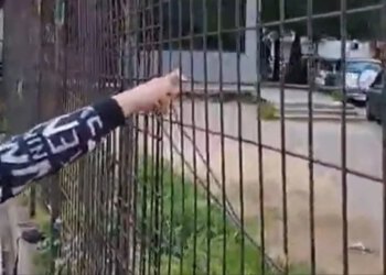 VIDEO Klimava i opasna ograda uz OŠ Antuna Branka Šimića, sanacija se čeka gotovo godinu dana