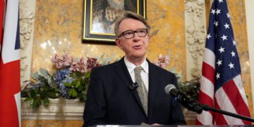 Vlada Ujedinjenog Kraljevstva objavit će dosjee Mandelsona Epsteina nakon što je premijer Starmer žario