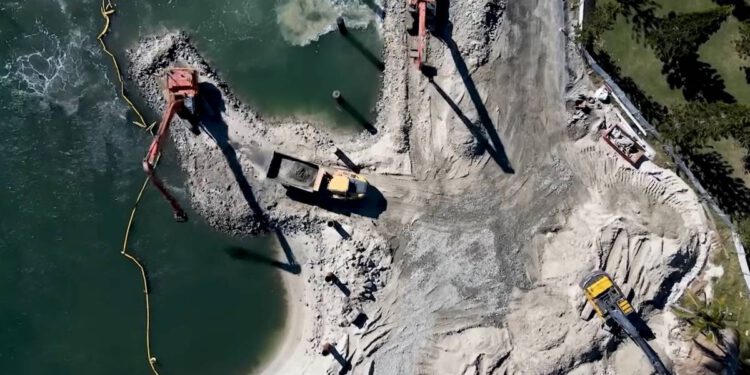 Vlada se u članku 14. Zakona o pomorskom dobru obvezala osnovati Stručni savjet za planiranje i gradnju na pomorskom dobru